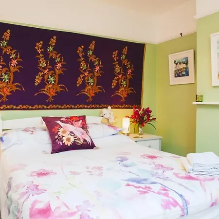 Mycityhaven - Highbury House With Parking Hébergement de vacances *