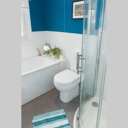 Mycityhaven - Highbury House With Parking *