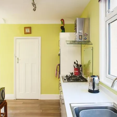 Mycityhaven - Highbury House With Parking *